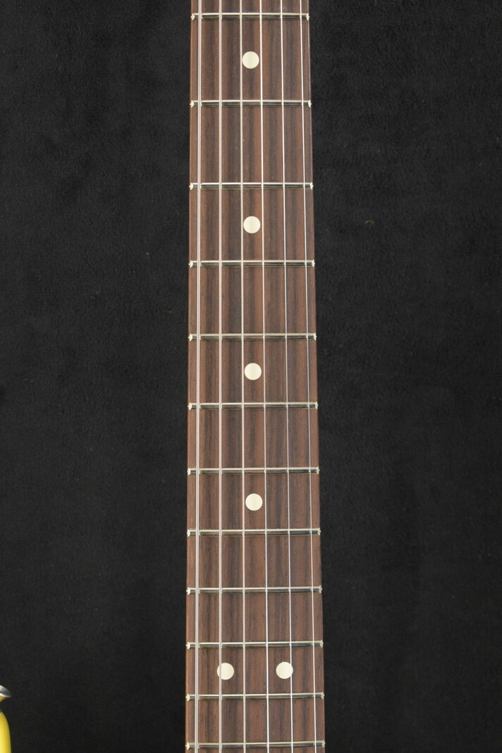 Fender Fender Tom DeLonge Stratocaster Graffiti Yellow Rosewood Fingerboard