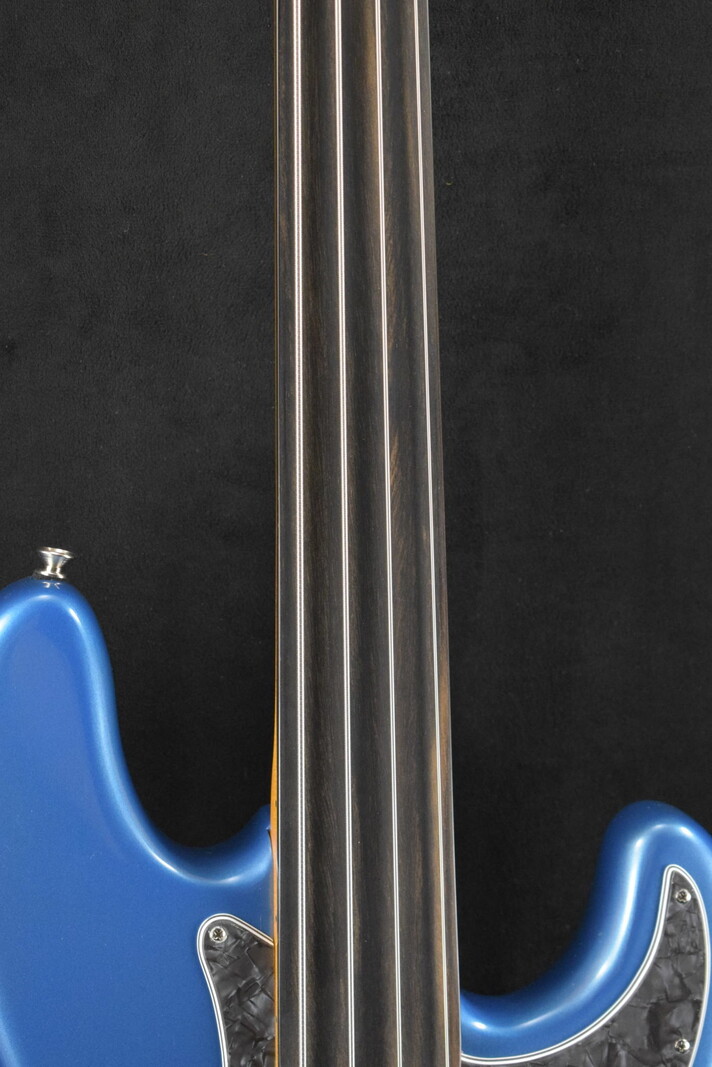 Fender Fender Tony Franklin Fretless Precision Bass Lake Placid Blue Ebony Fingerboard