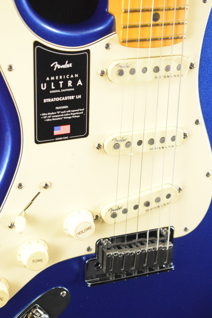Fender Fender American Ultra Stratocaster Left-Handed Cobra Blue Maple Fingerboard