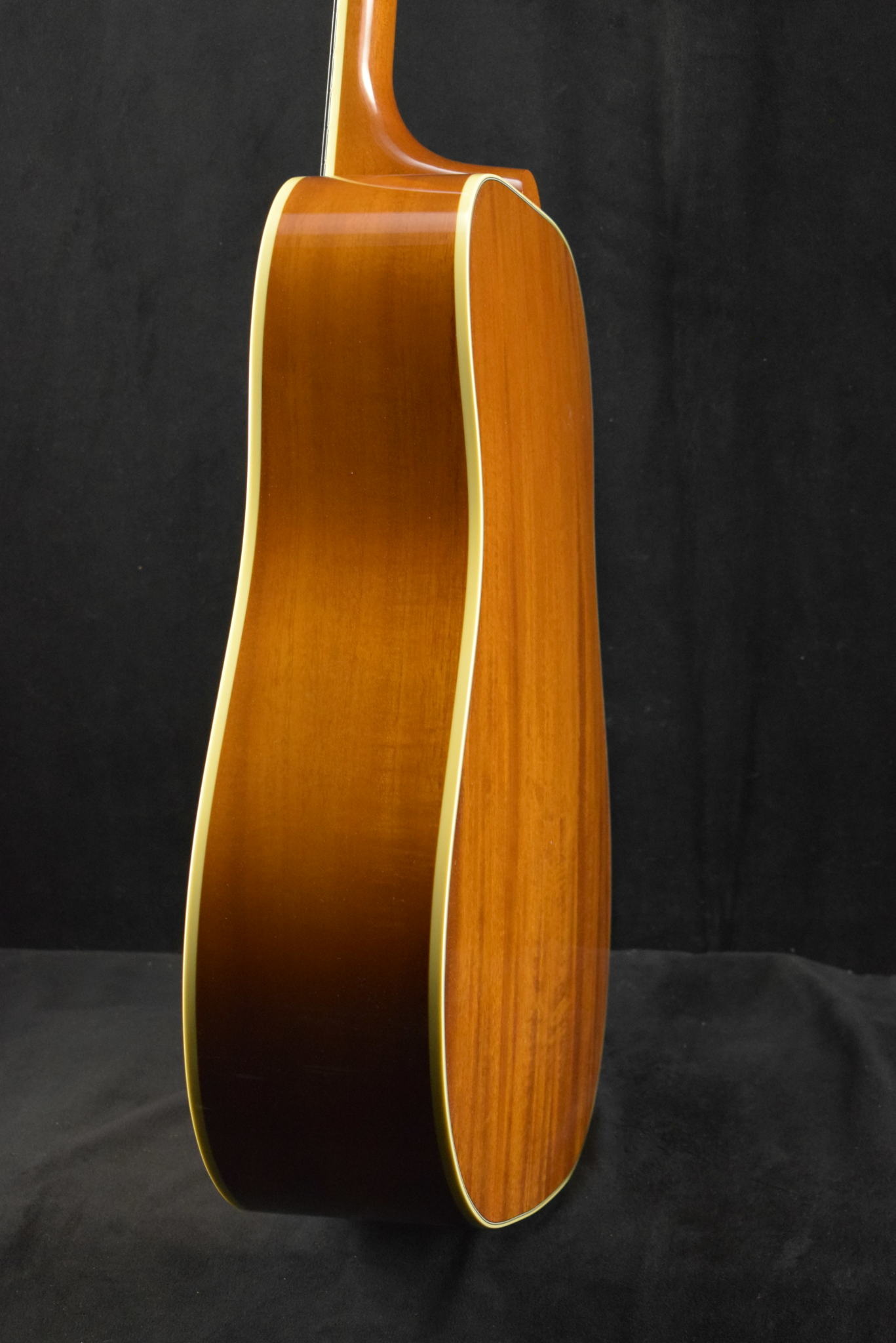 Gibson Gibson Hummingbird Original Heritage Cherry Sunburst