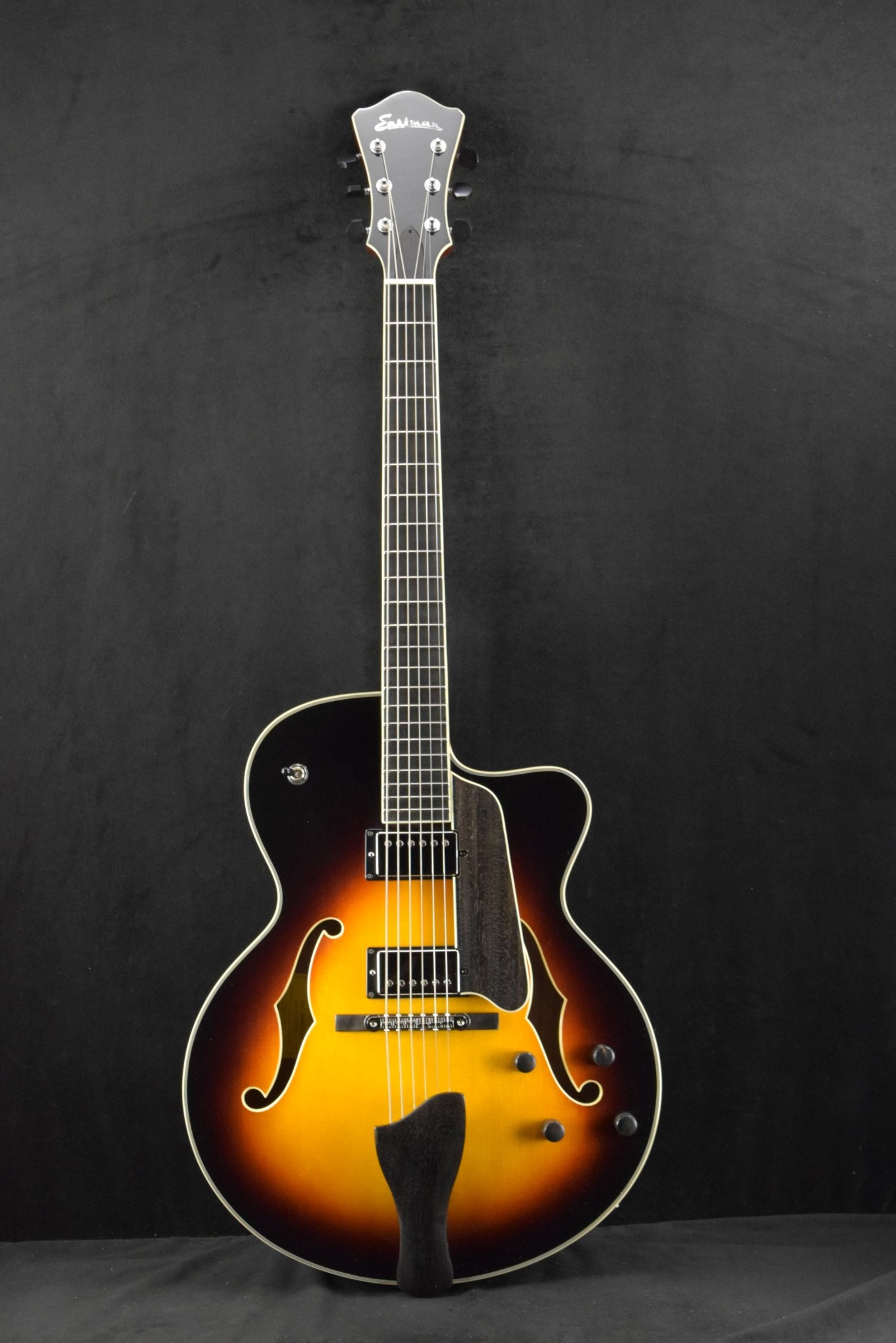 Eastman Eastman AR605CED-CS Archtop Classic Sunburst