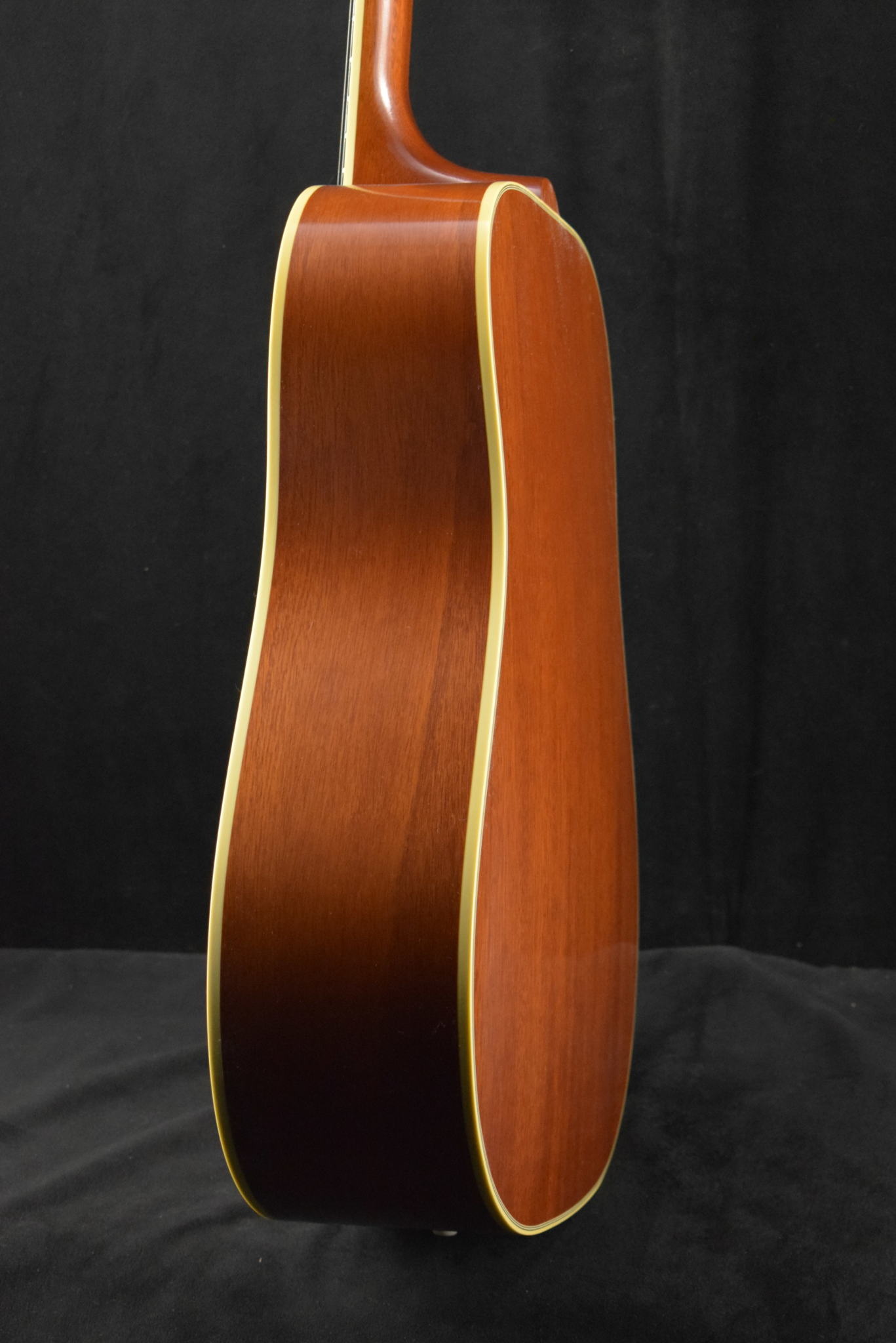 Gibson Gibson Custom Shop 1960 Hummingbird Fixed Bridge Heritage Cherry Sunburst