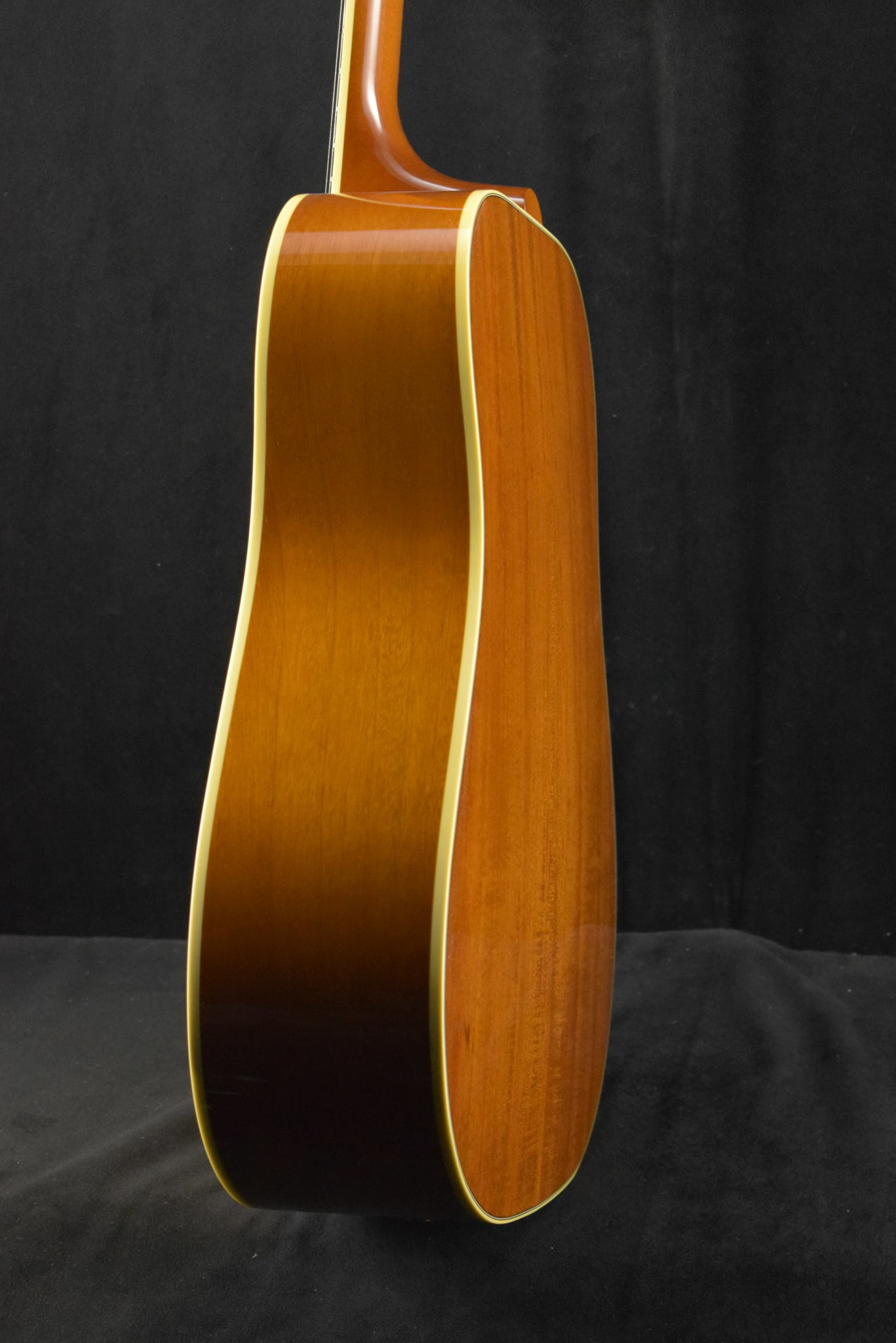 Gibson Gibson Hummingbird Original Heritage Cherry Sunburst