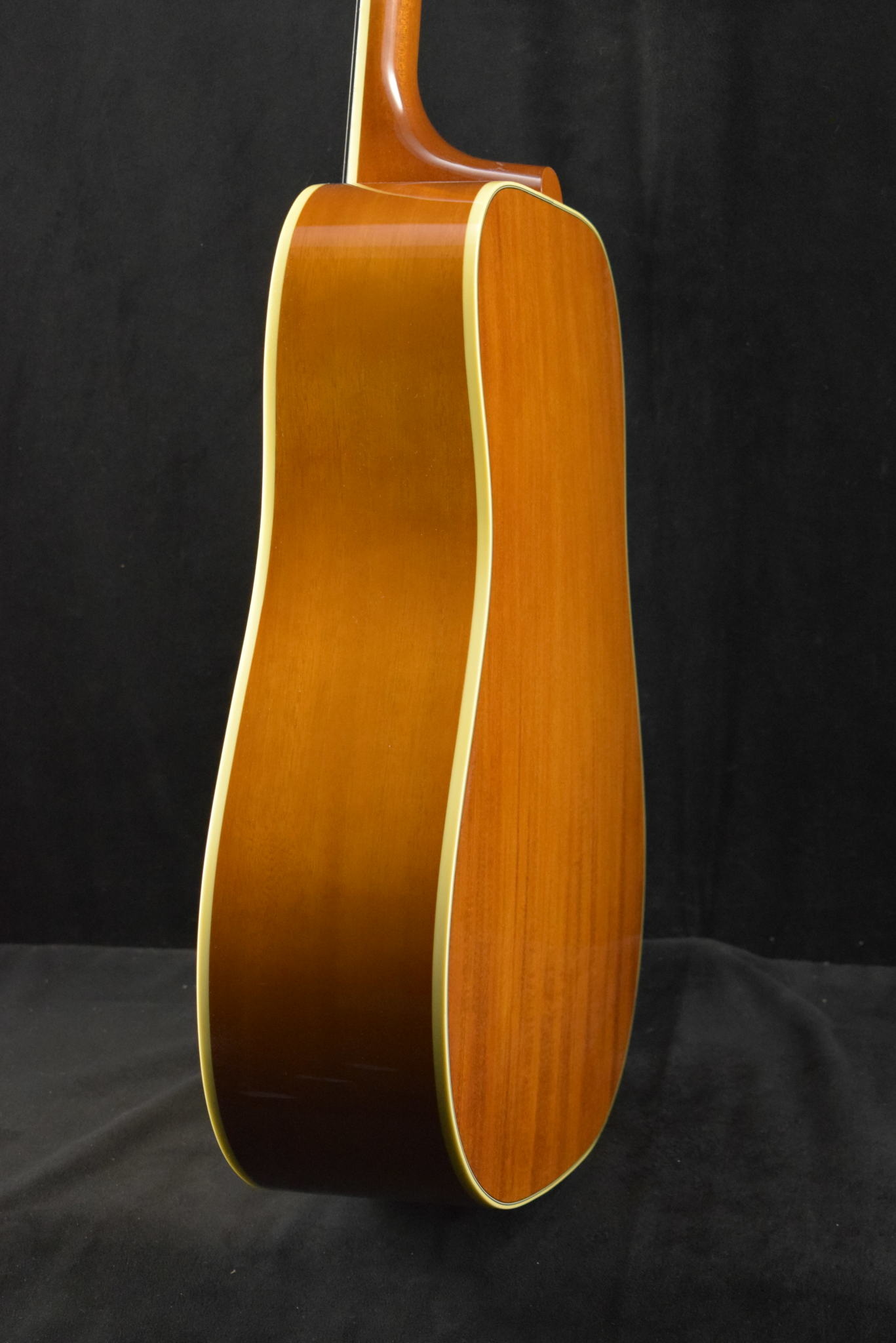 Gibson Gibson Hummingbird Original Heritage Cherry Sunburst