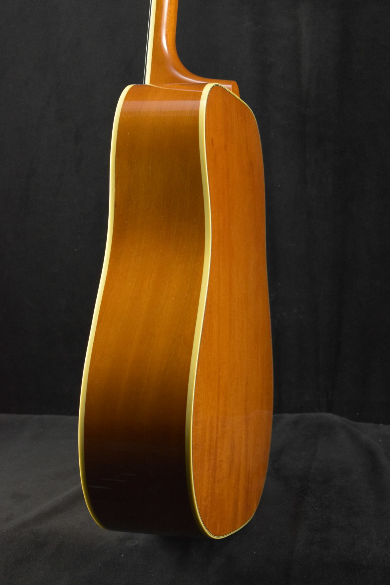 Gibson Gibson Hummingbird Original Heritage Cherry Sunburst