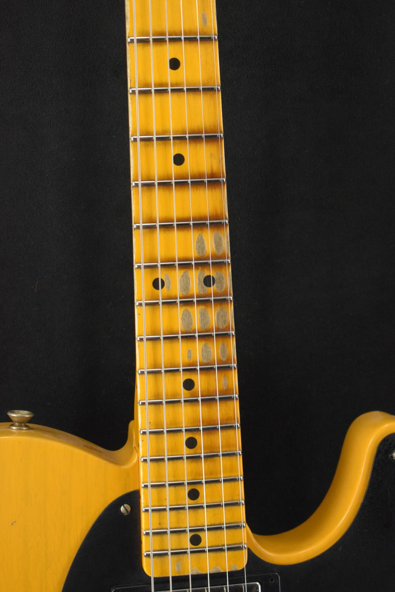 Fender Fender Limited Edition HS Blackguard Tele Heavy Relic - Aged Butterscotch Blonde