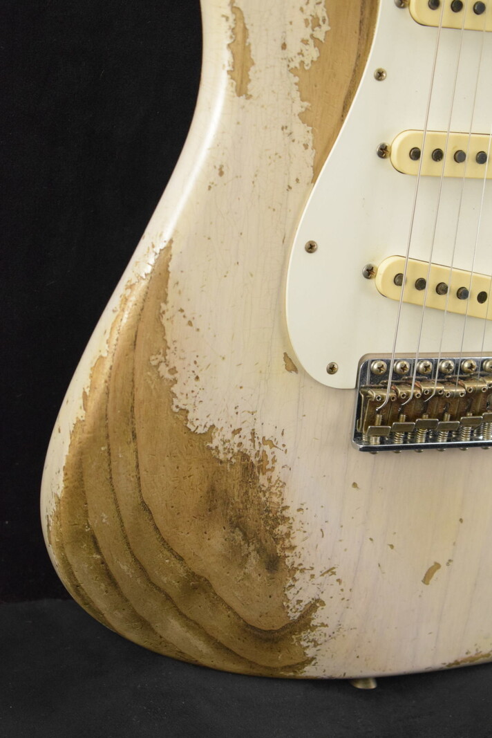 Fender Fender Custom Shop Limited Edition Red Hot Stratocaster Super Heavy Relic - Aged White Blonde