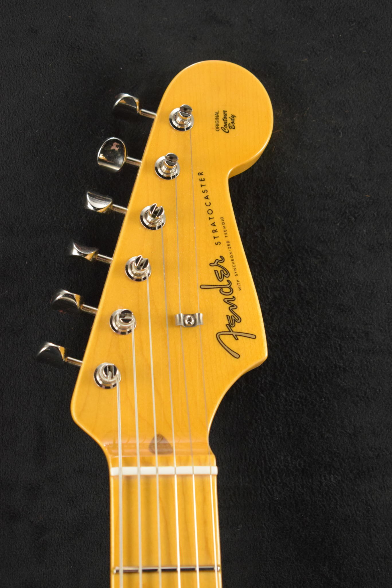 Fender Fender American Vintage II 1957 Stratocaster 2-Color Sunburst Maple Fingerboard