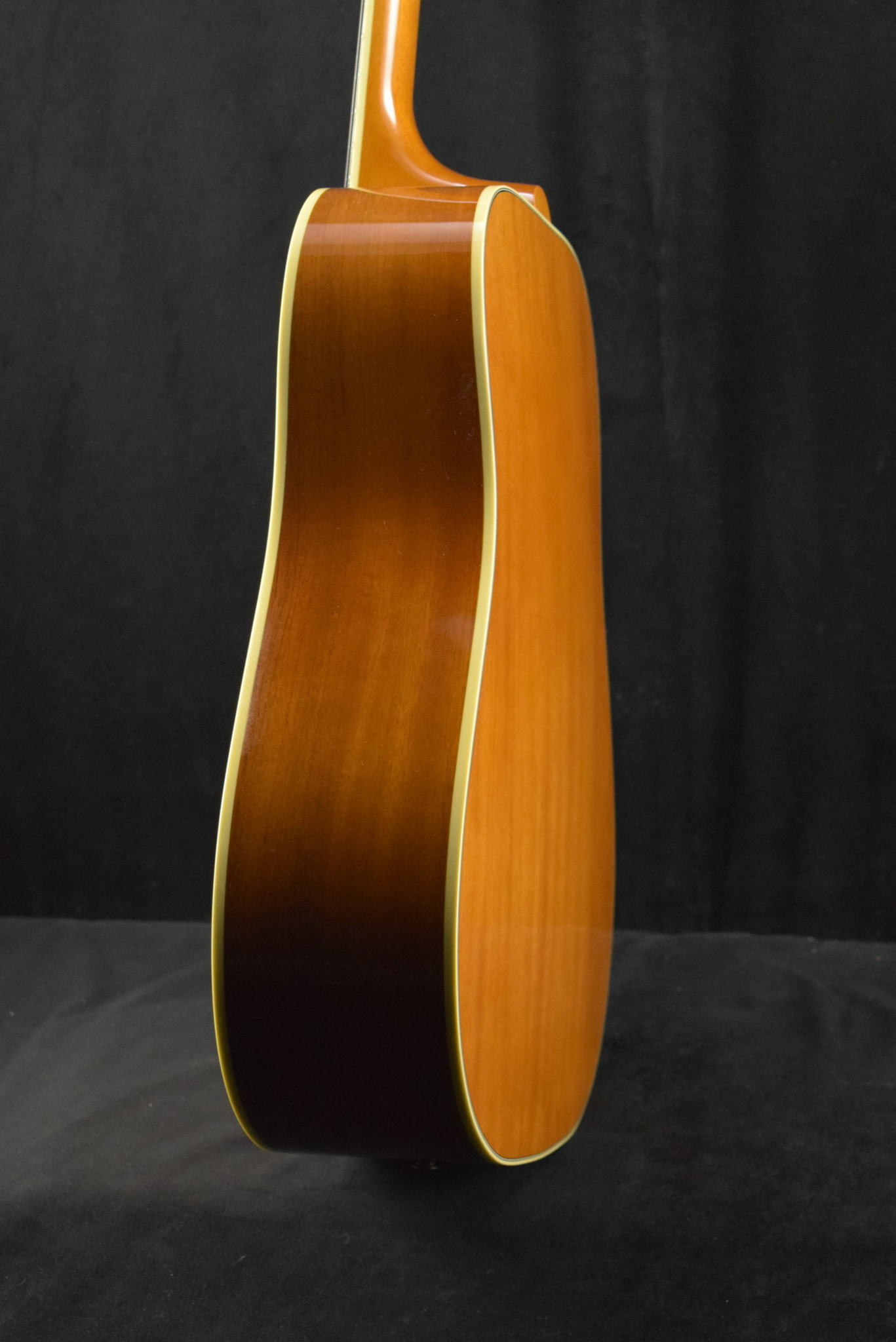 Gibson Gibson Hummingbird Original Heritage Cherry Sunburst