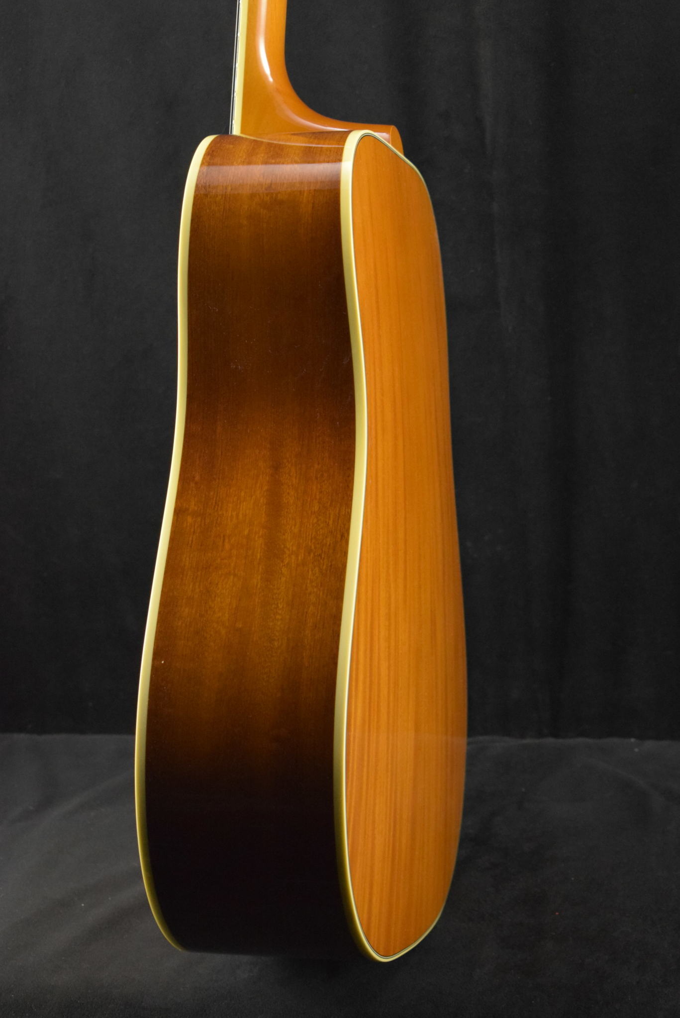 Gibson Gibson Hummingbird Original Heritage Cherry Sunburst