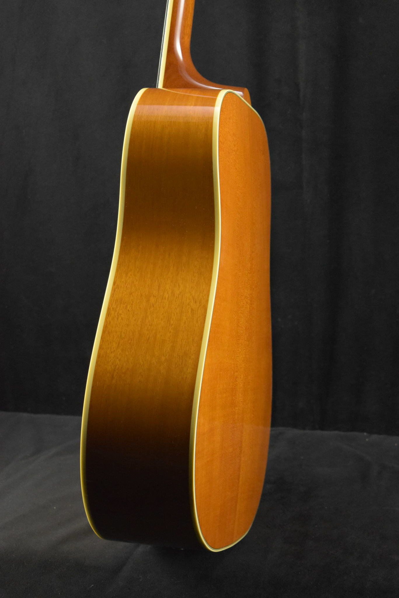 Gibson Gibson Hummingbird Original Heritage Cherry Sunburst