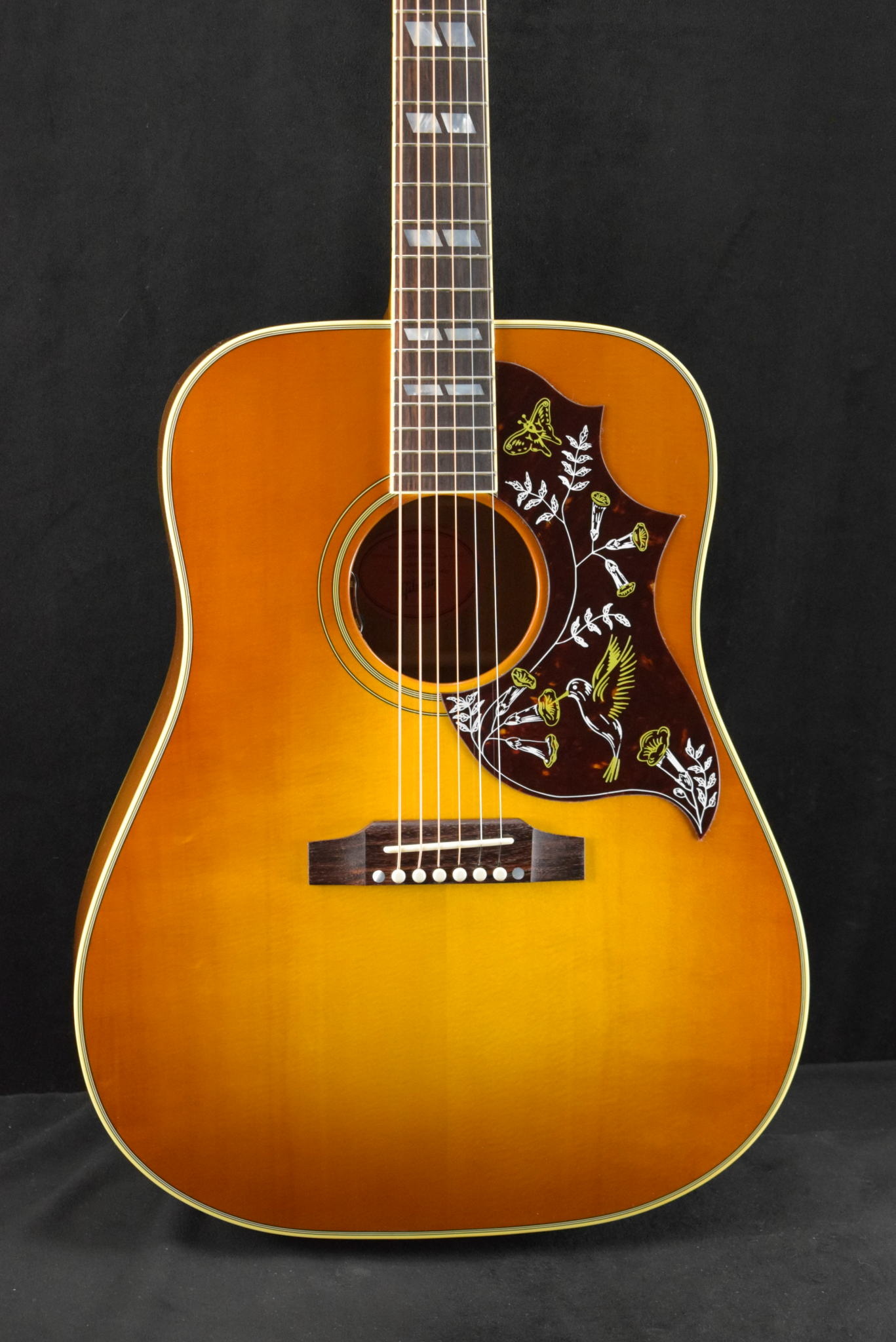 Gibson Hummingbird Original Heritage Cherry Sunburst Gibson Hummingbird Original Heritage Cherry Sunburst