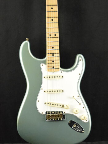 Fender Fender Custom Shop Limited Edition '69 Stratocaster Journeyman Relic - Aged Firemist Silver