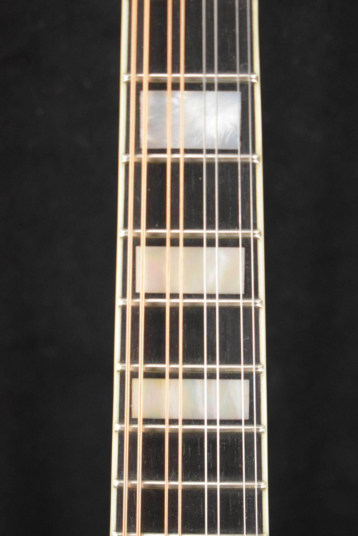 Eastman Eastman MD605-GB A-Style F-Hole Electric Mandolin Goldburst