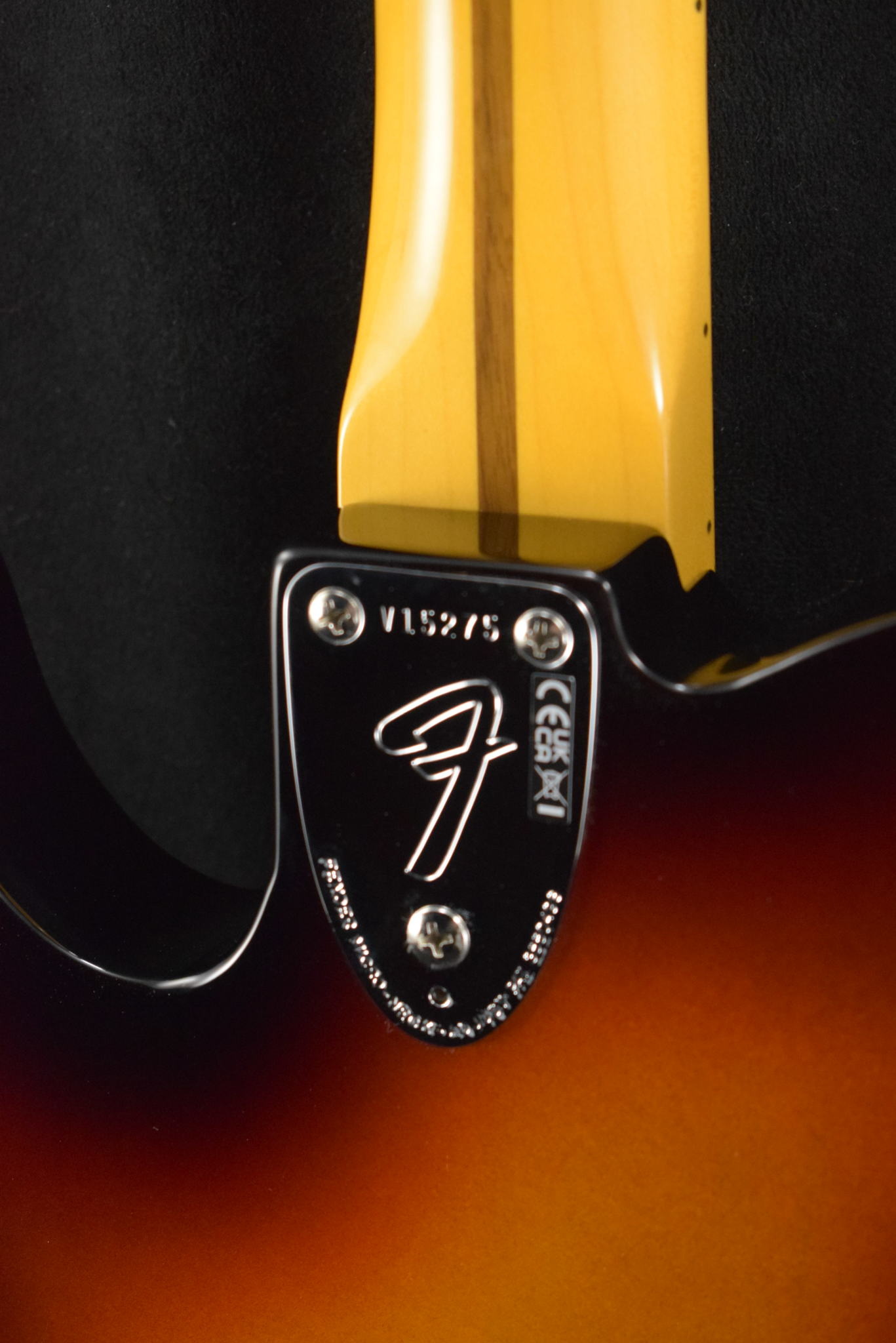 Fender Fender American Vintage II 1972 Telecaster Thinline 3-Color Sunburst Maple Fingerboard