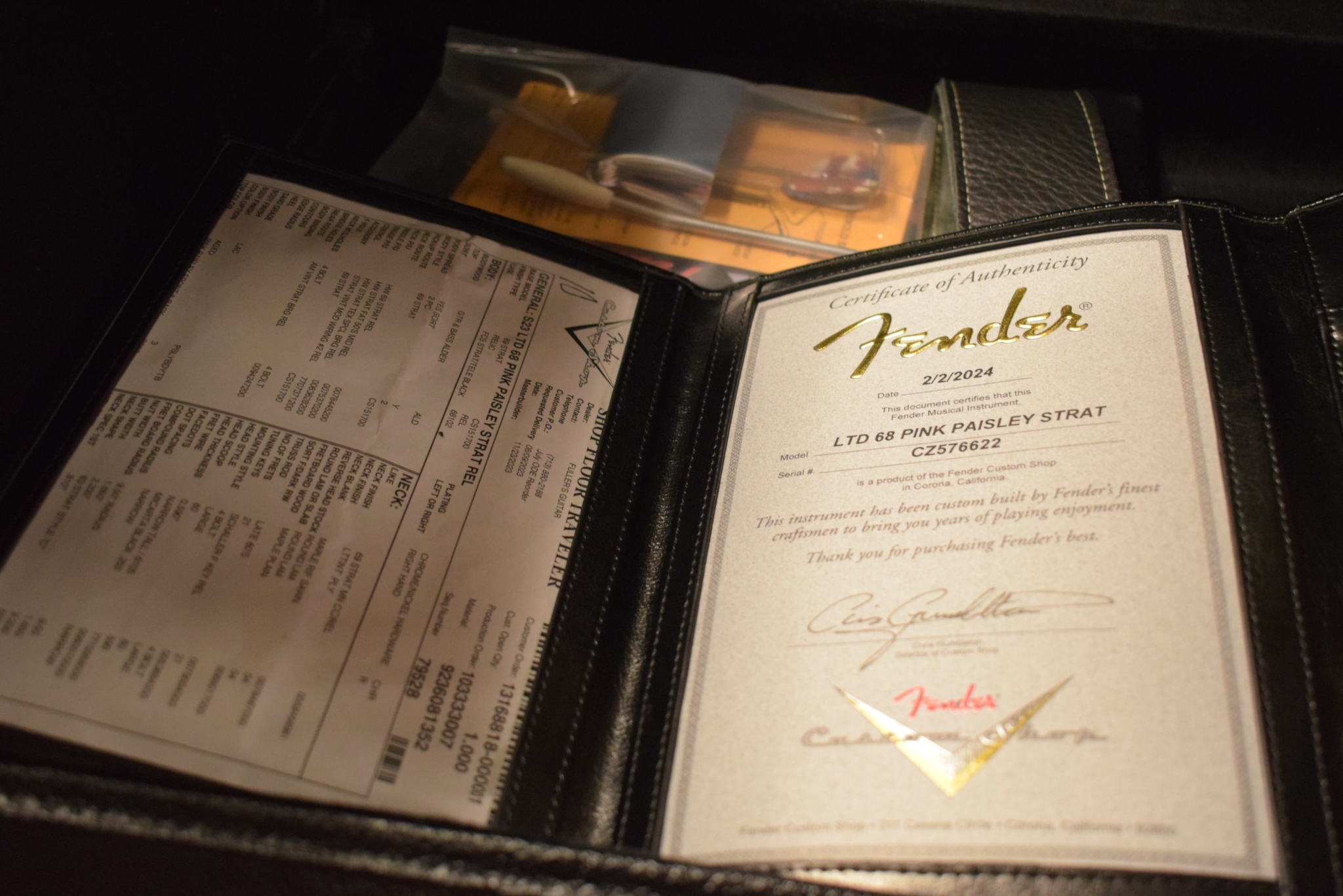 Fender Fender Custom Shop Limited Edition '68 Paisley Strat Relic - Pink Paisley