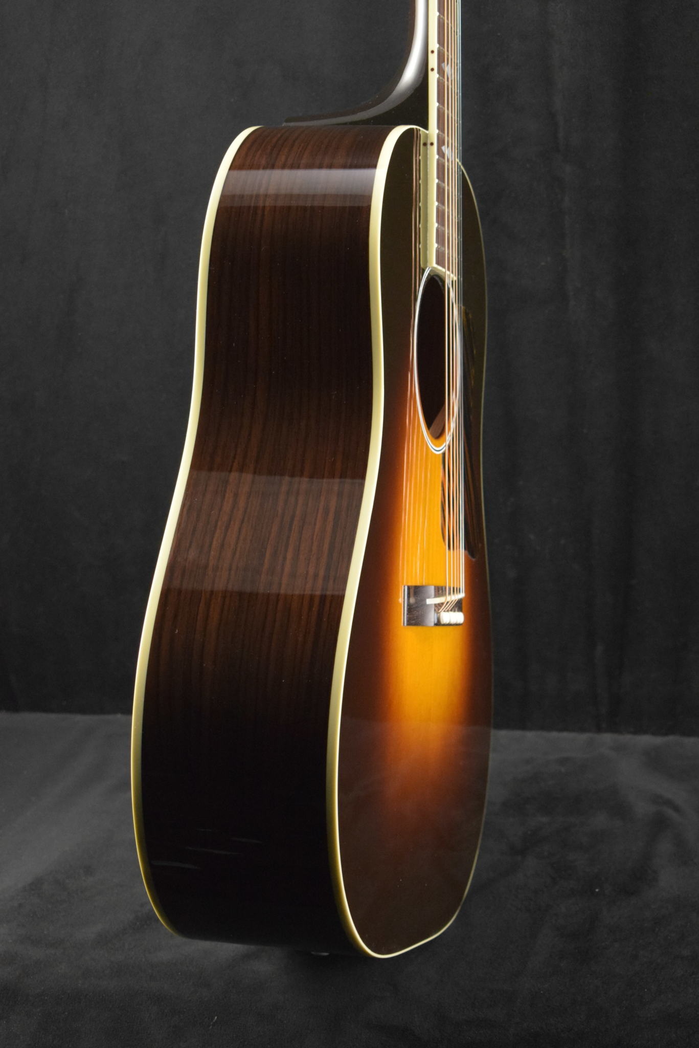 Gibson Gibson Custom Shop Advanced Jumbo Adirondack Red Spruce Top Vintage Sunburst Fuller's Exclusive