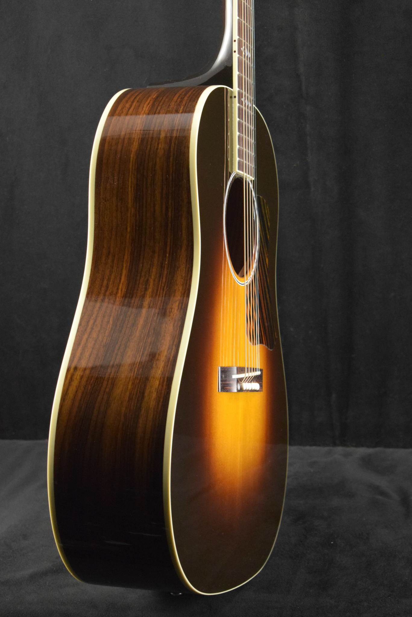 Gibson Gibson Custom Shop Advanced Jumbo Adirondack Red Spruce Top Vintage Sunburst Fuller's Exclusive