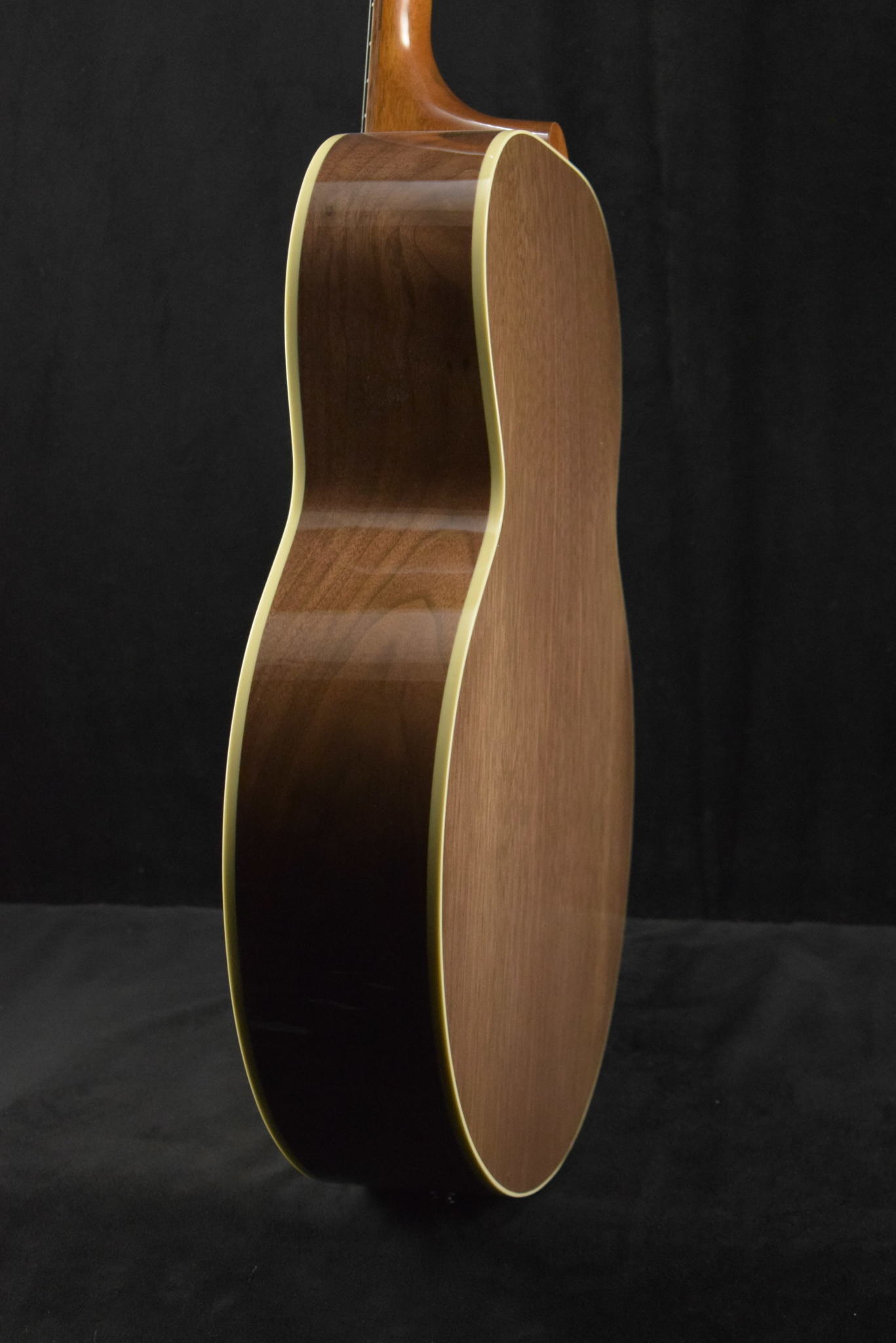 Gibson Gibson SJ-200 Studio Walnut Walnut Burst