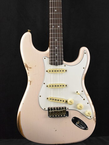 Fender Fender Limited Edition '64 Stratocaster Relic - Super Faded Aged Shell Pink