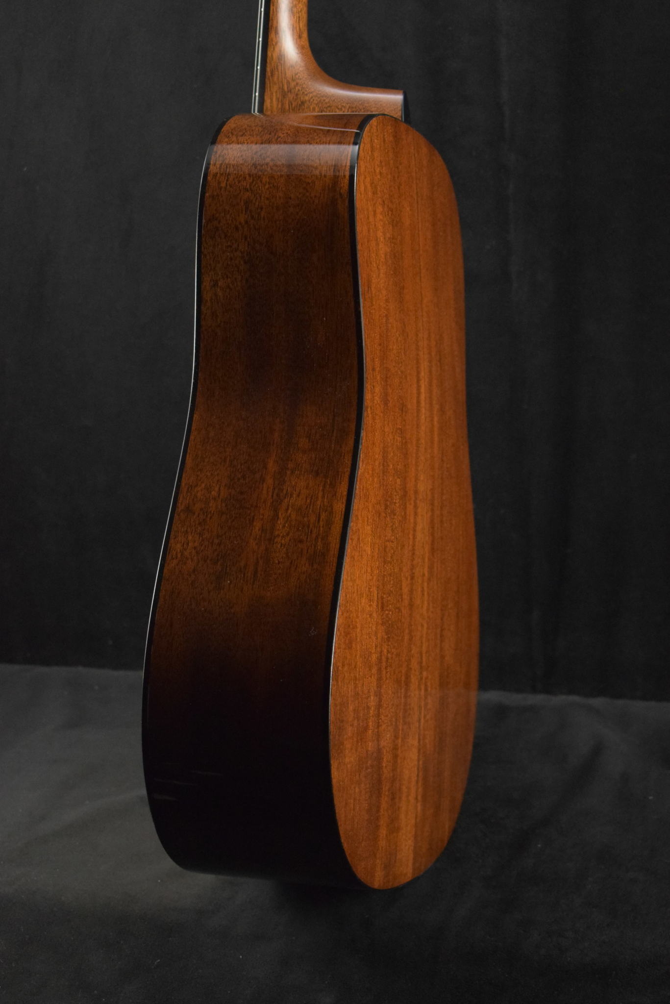 Martin Martin Custom Shop Dreadnought Mahogany Adirondack Spruce VTS Natural