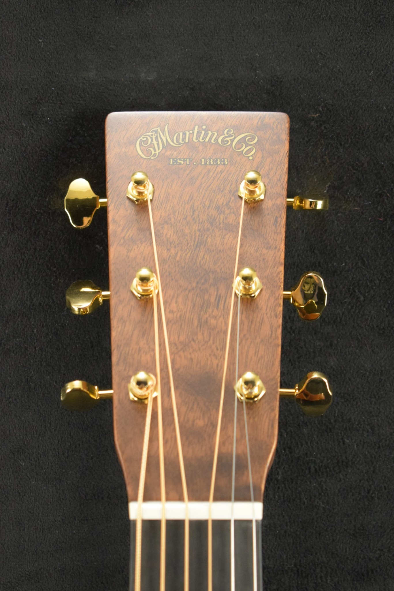 Martin Martin Custom Shop 000/OM Auditorium Quilted Pommele Sapele Sitka Spruce VTS Natural