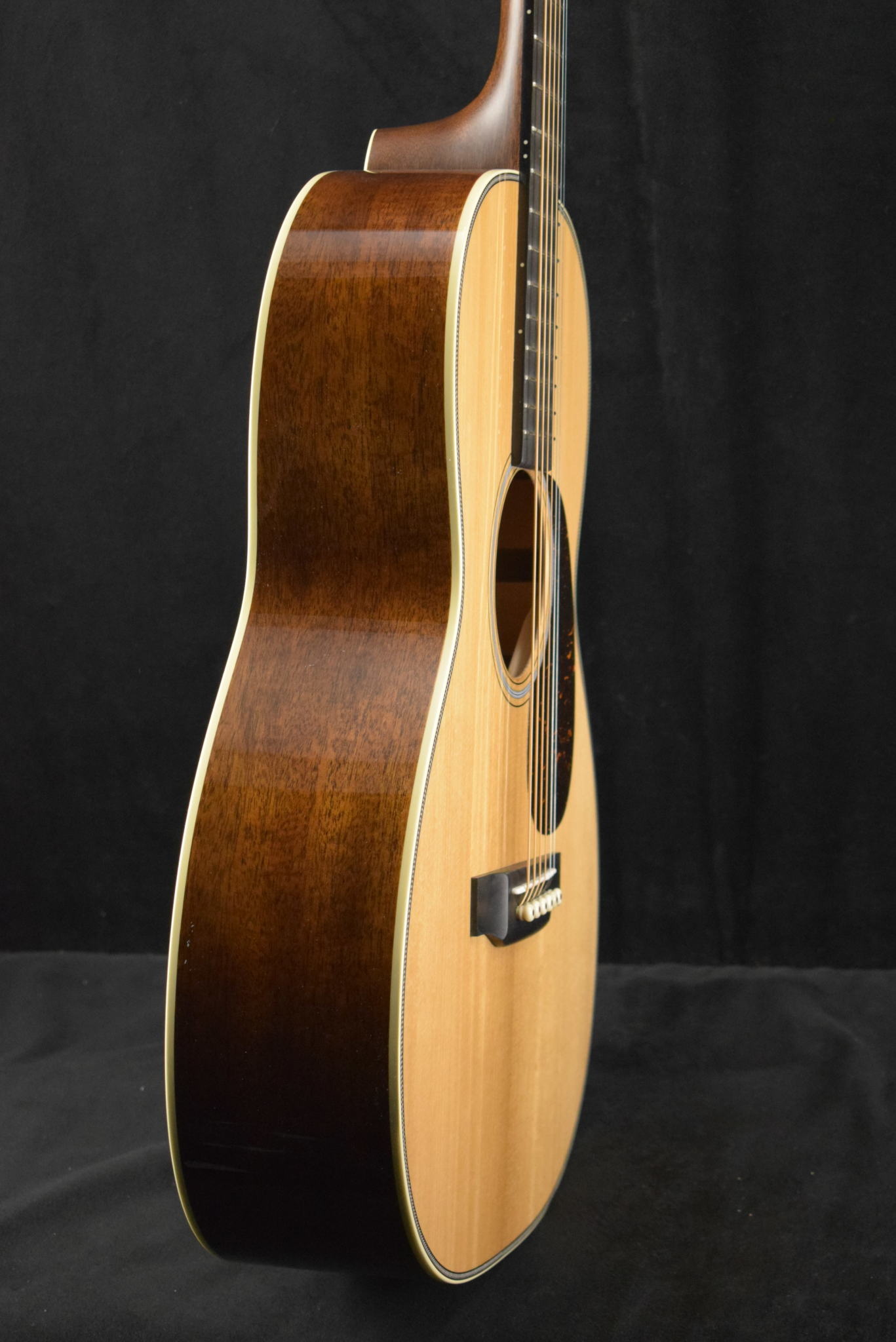 Martin Martin Custom Shop 00 Grand Concert 12-Fret Mahogany Adirondack Spruce VTS Natural