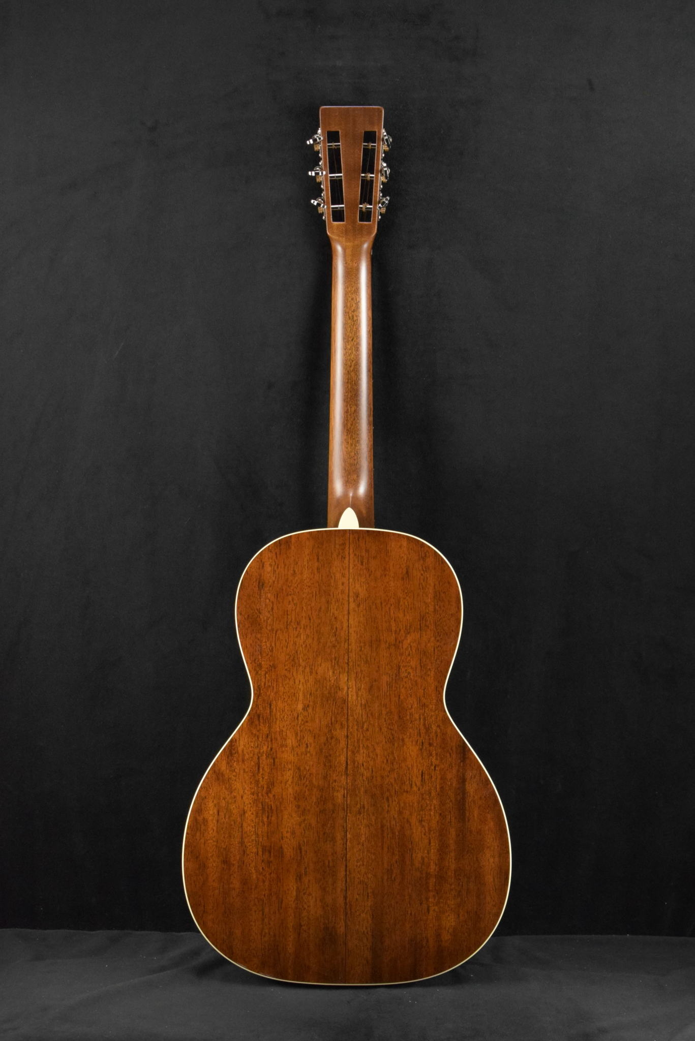 Martin Martin Custom Shop 00 Grand Concert 12-Fret Mahogany Adirondack Spruce VTS Natural