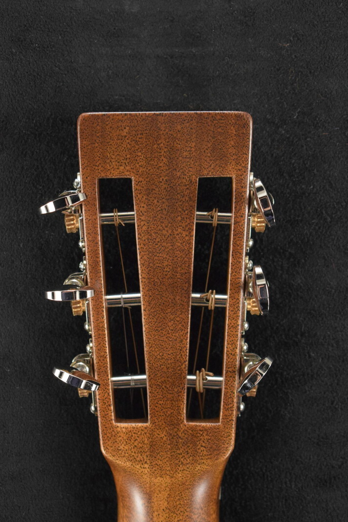 Martin Martin Custom Shop 00 Grand Concert 12-Fret Mahogany Adirondack Spruce VTS Natural