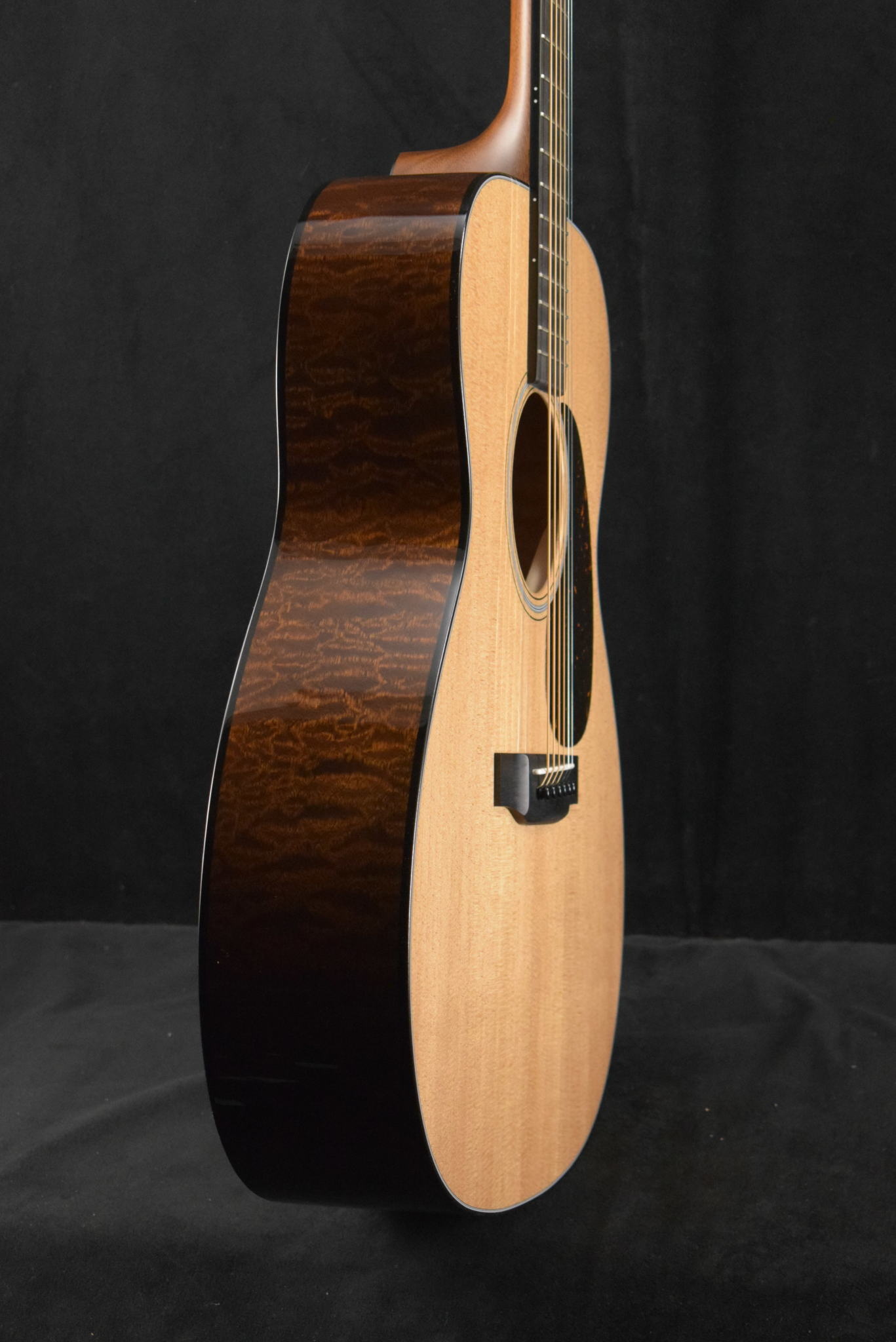 Martin Martin Custom Shop M/0000 Grand Auditorium Quilted Pommele Sapele Sitka Spruce VTS Natural
