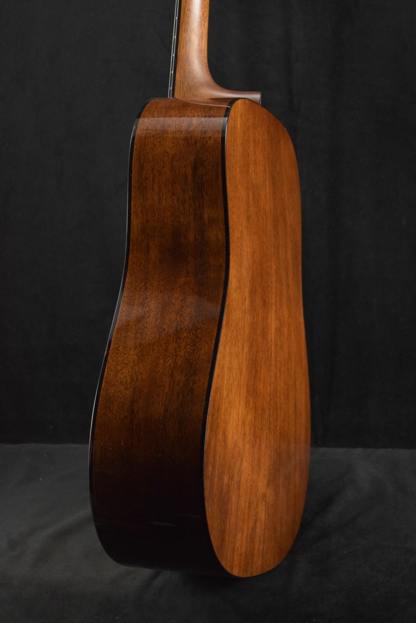 Martin Martin Custom Shop Dreadnought Mahogany Adirondack Spruce VTS Natural