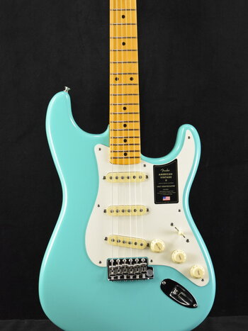 Fender Fender American Vintage II 1957 Stratocaster Sea Foam Green Maple Fingerboard