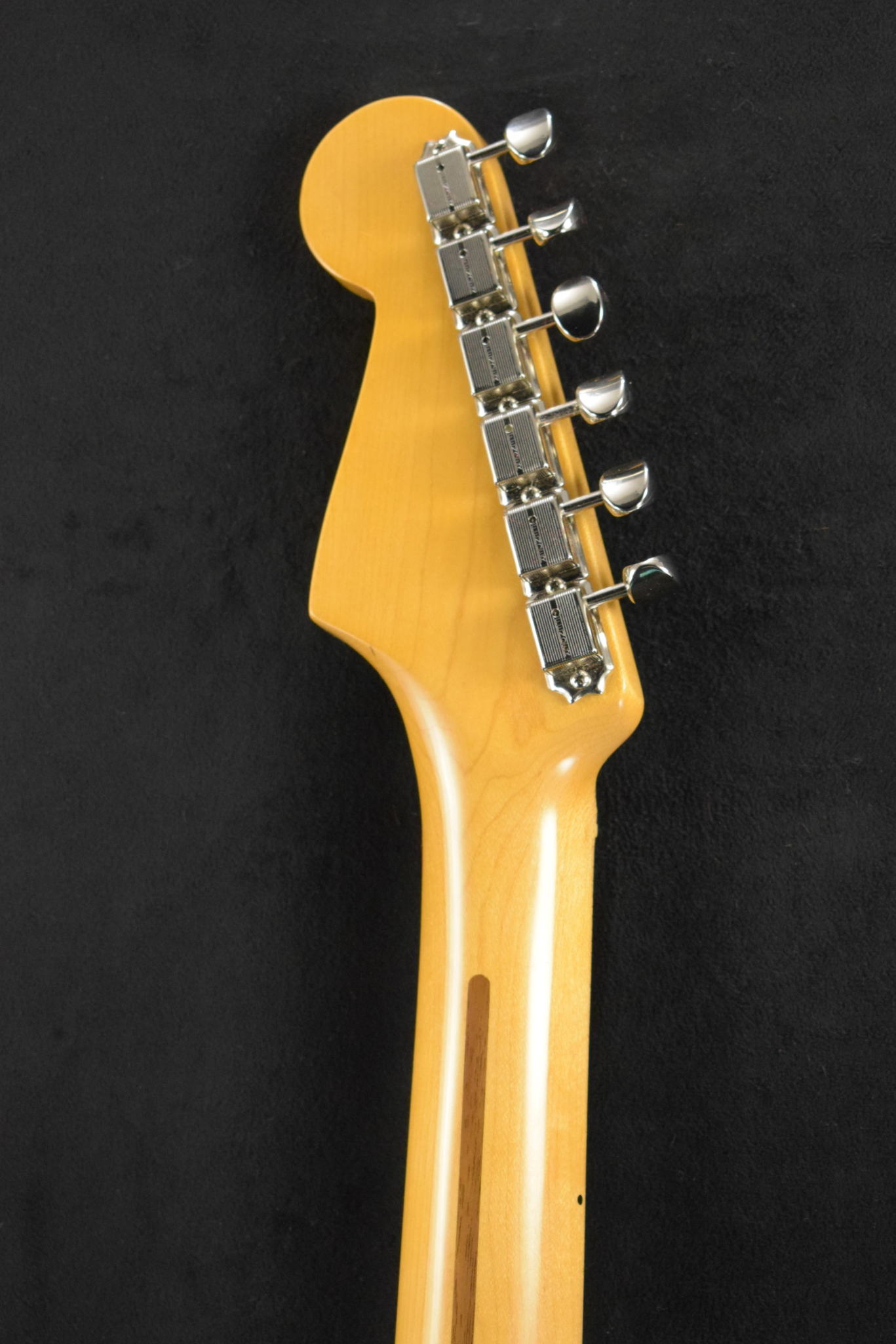 Fender Fender American Vintage II 1957 Stratocaster Sea Foam Green Maple Fingerboard