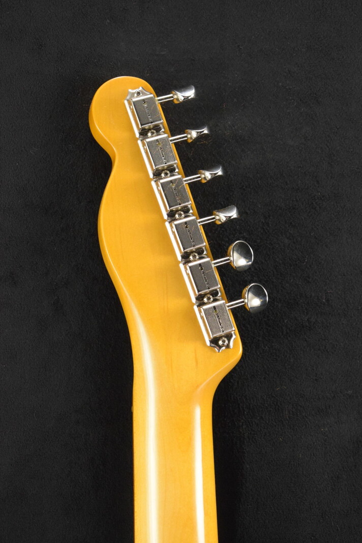 Fender Fender American Vintage II 1963 Telecaster 3-Color Sunburst Rosewood Fingerboard