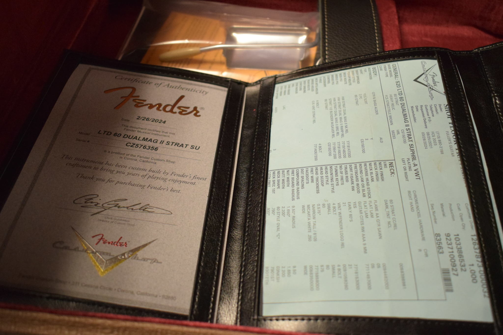 Fender Fender Limited Edition '60 Dual-Mag II Stratocaster Super Heavy Relic - Aged Vintage White