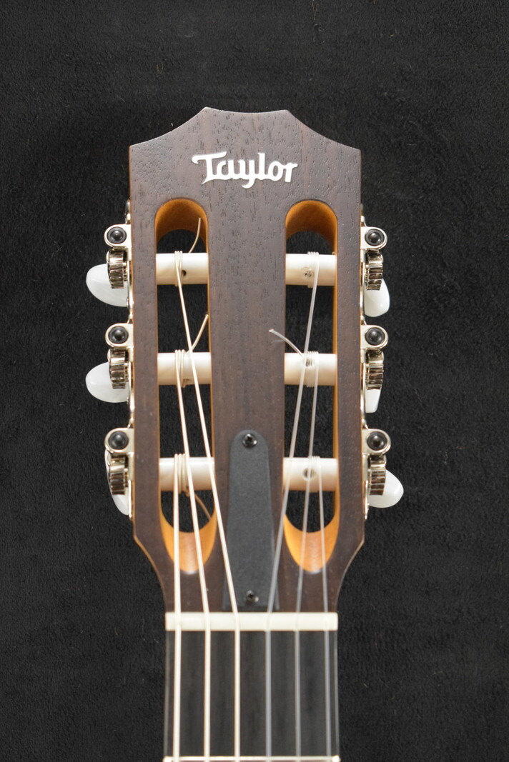 Taylor Taylor Academy 12-N Nylon-String Natural