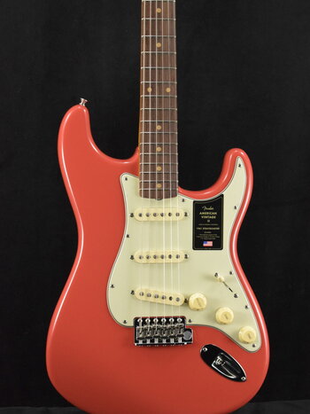 Fender Fender American Vintage II 1961 Stratocaster Fiesta Red Rosewood Fingerboard