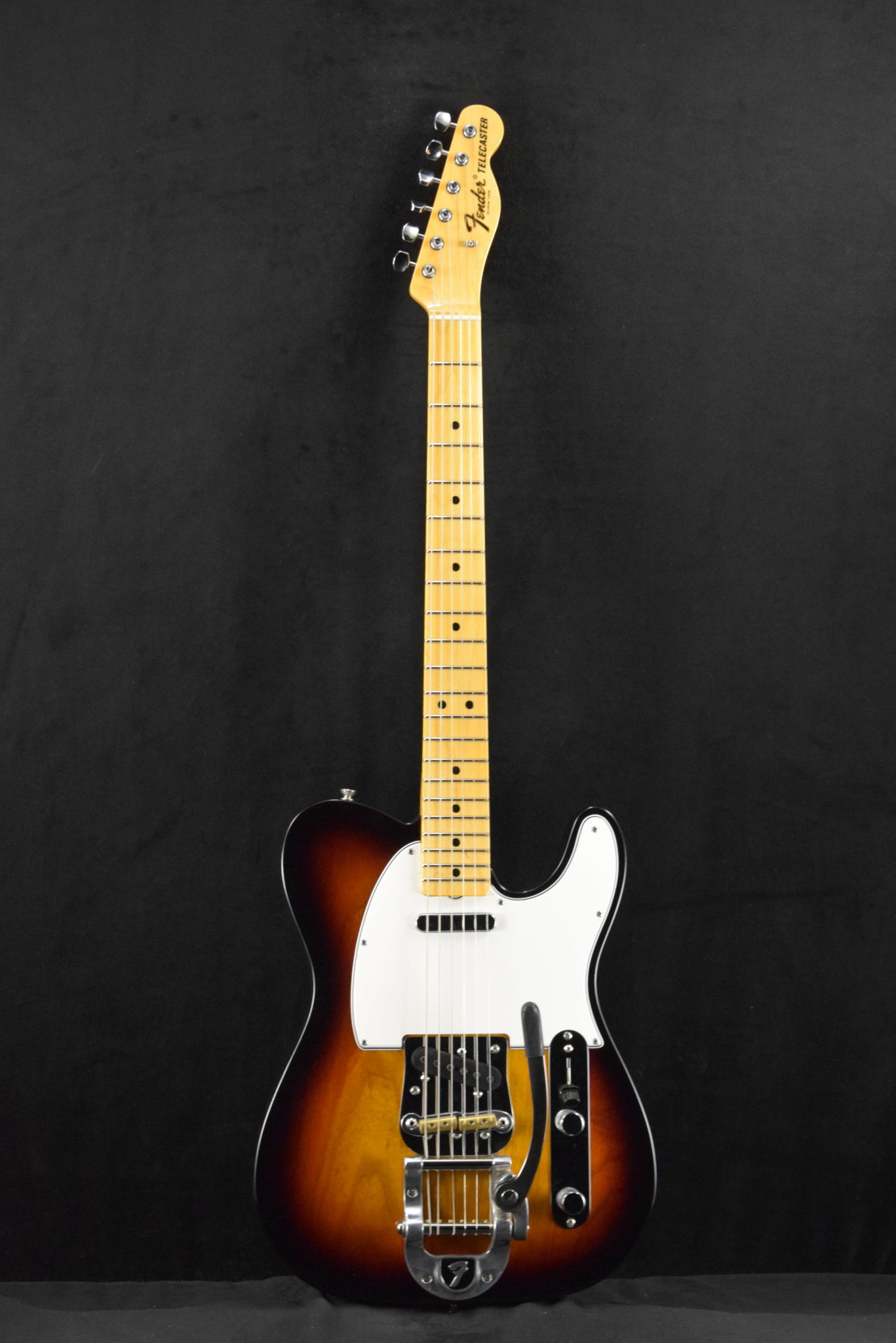 Fender Fender Custom Shop 1967 Tele - DLX Closet Classic 3-Color Sunburst