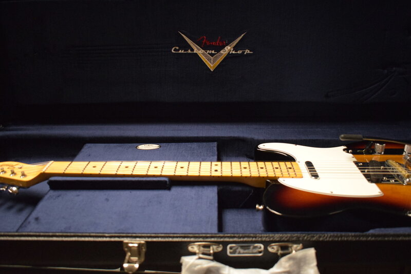 Fender Fender Custom Shop 1967 Tele - DLX Closet Classic 3-Color Sunburst