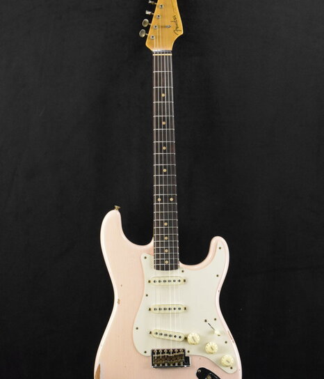 Fender Ltd Edition '63 Strat - Journeyman Relic w/Closet Fender Ltd Edition '63 Strat - Journeyman Relic w/Closet