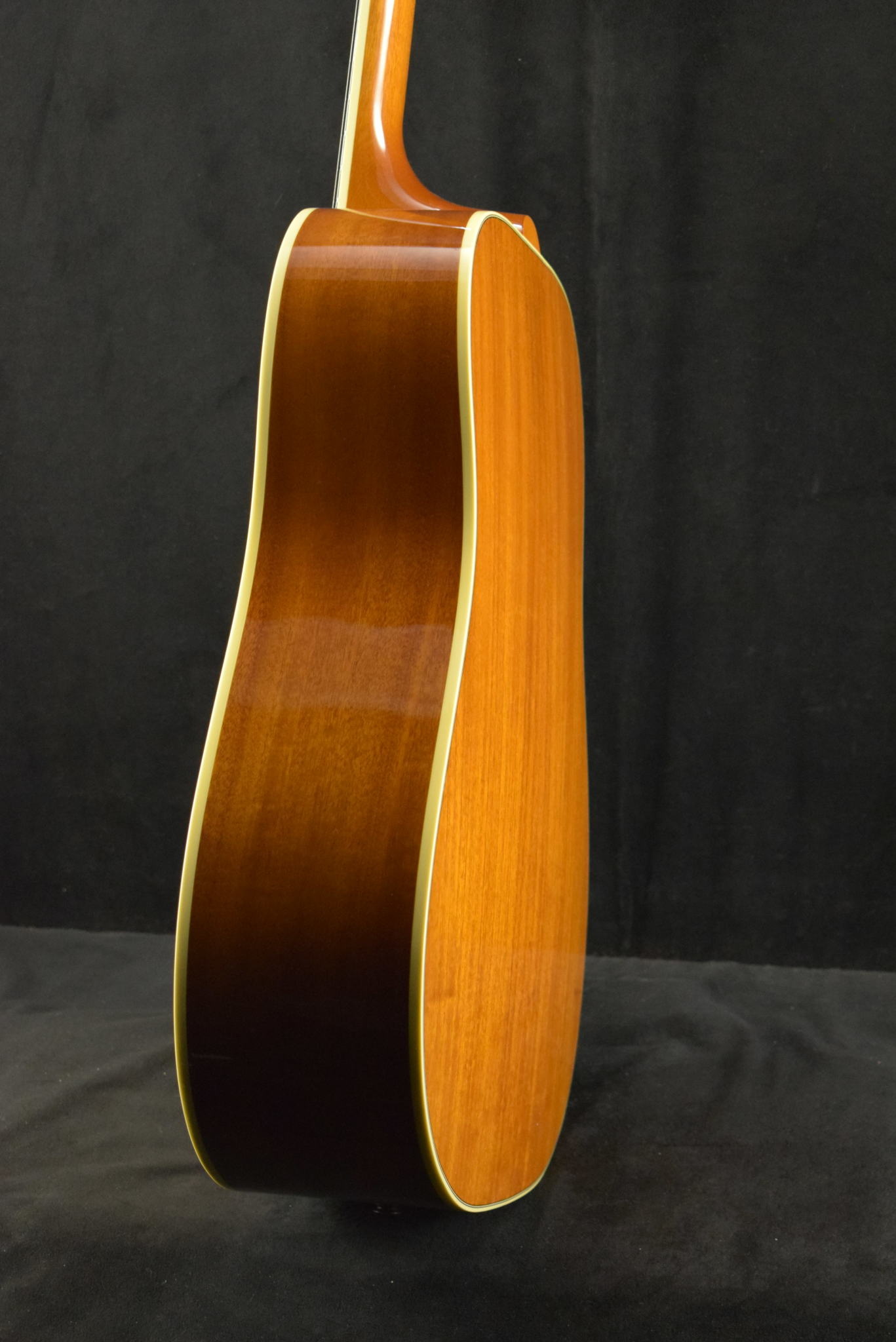 Gibson Gibson Hummingbird Original Heritage Cherry Sunburst