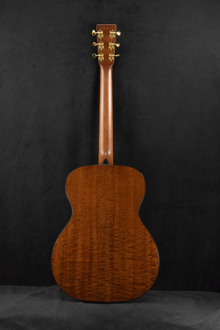 Martin Martin Custom Shop 000/OM Auditorium Quilted Pommele Sapele Sitka Spruce VTS Natural