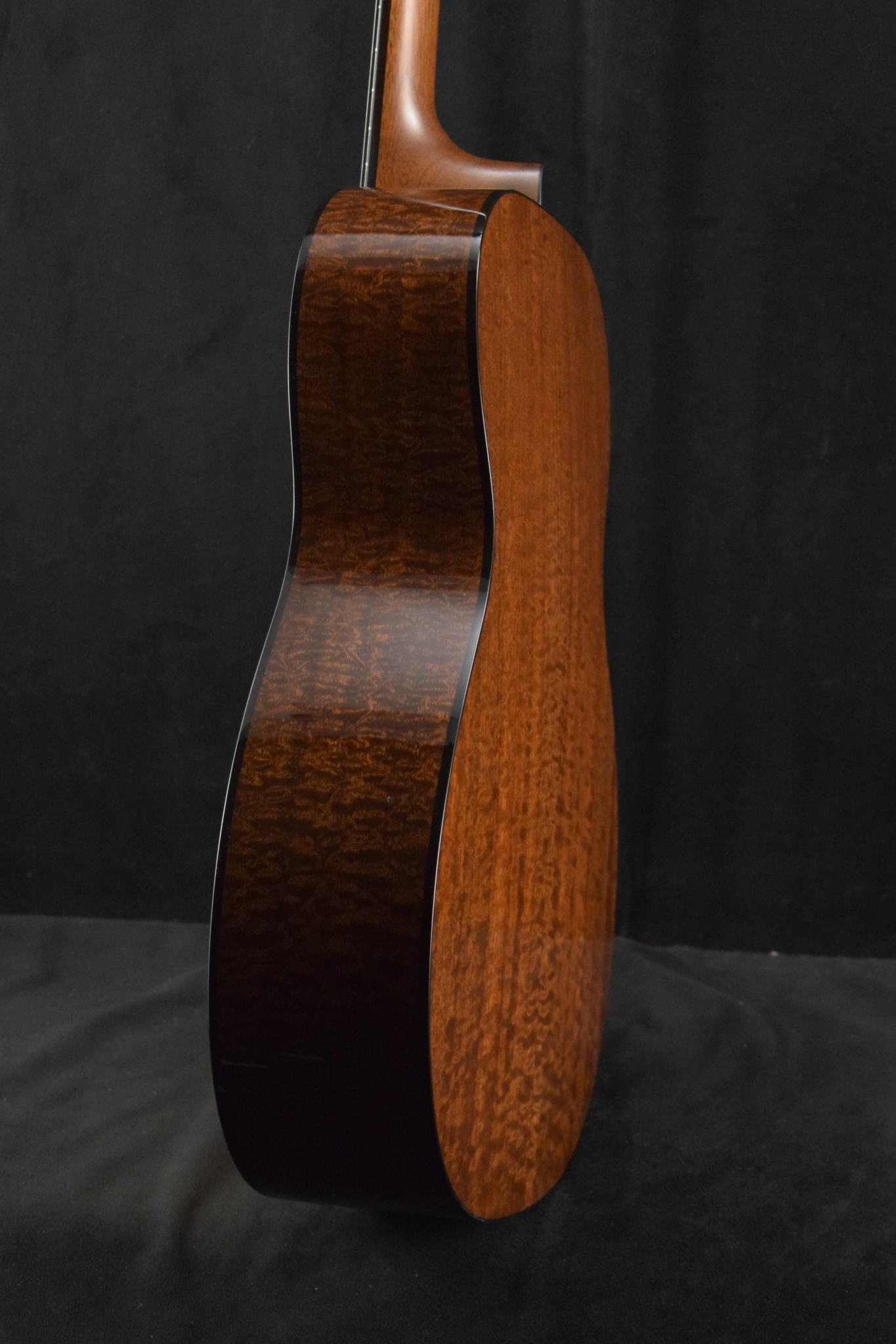 Martin Martin Custom Shop 000/OM Auditorium Quilted Pommele Sapele Sitka Spruce VTS Natural