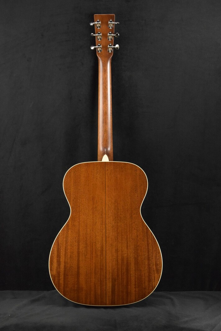 Martin Martin Custom Shop 000/OM Auditorium Mahogany Adirondack Spruce VTS Natural