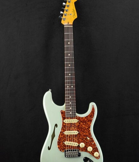 Fender American Professional II Stratocaster Thinline White Fender American Professional II Stratocaster Thinline White