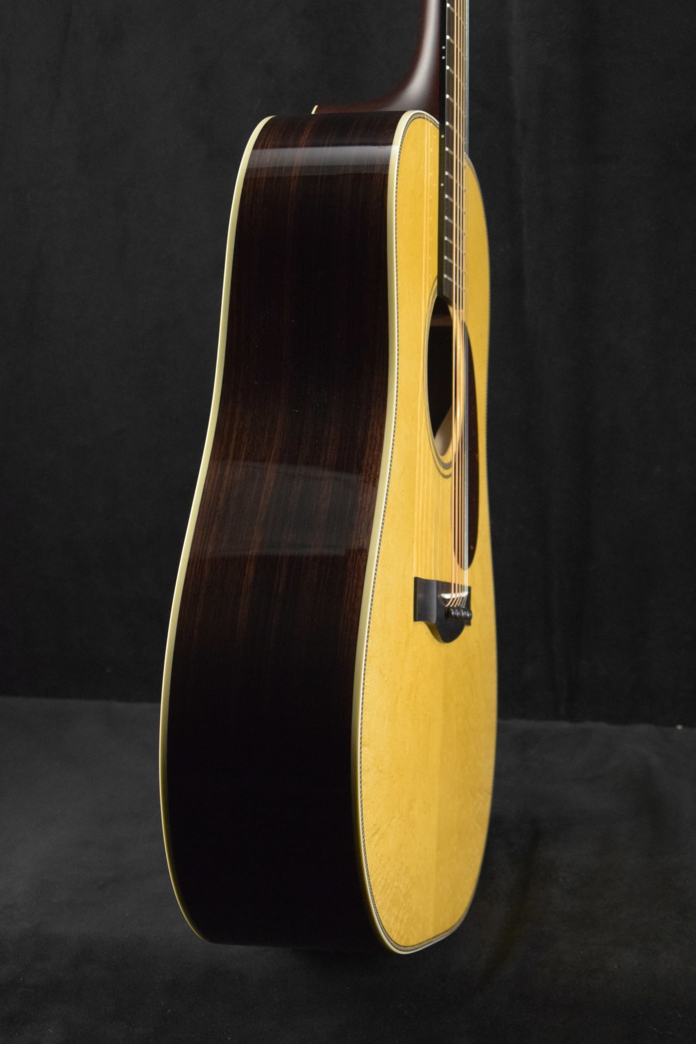 Santa Cruz Santa Cruz Brad Paisley Pre War Dreadnought Indian Rosewood/German Bearclaw