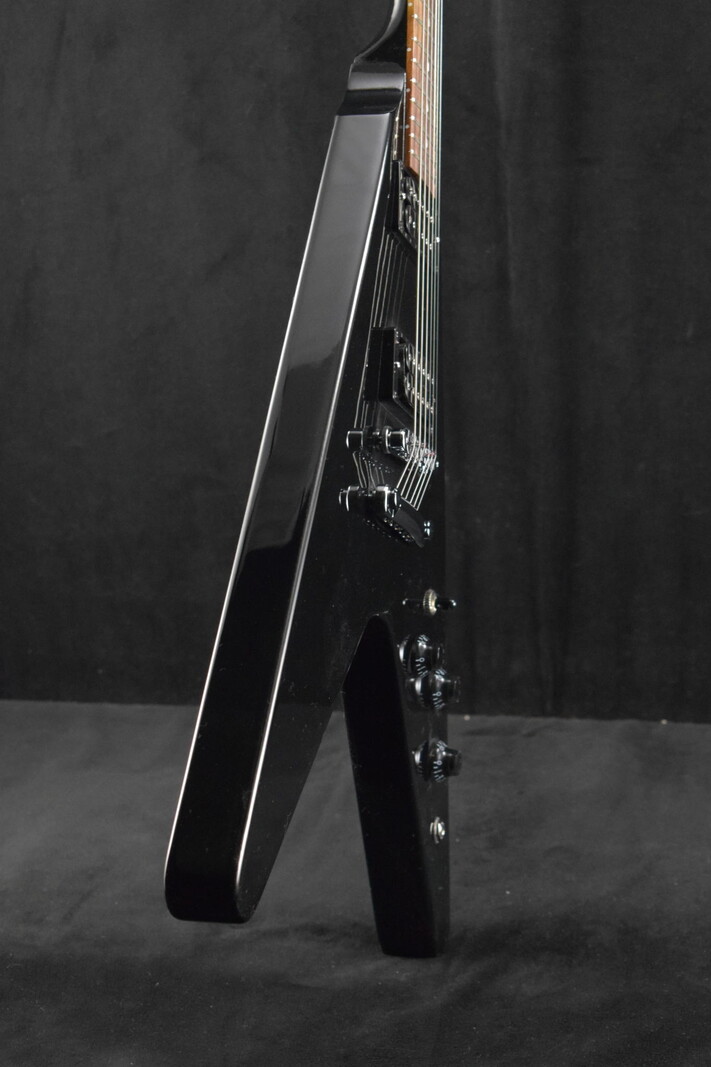 Gibson 80s Flying V - Ebony with Hardshell Case - Floor