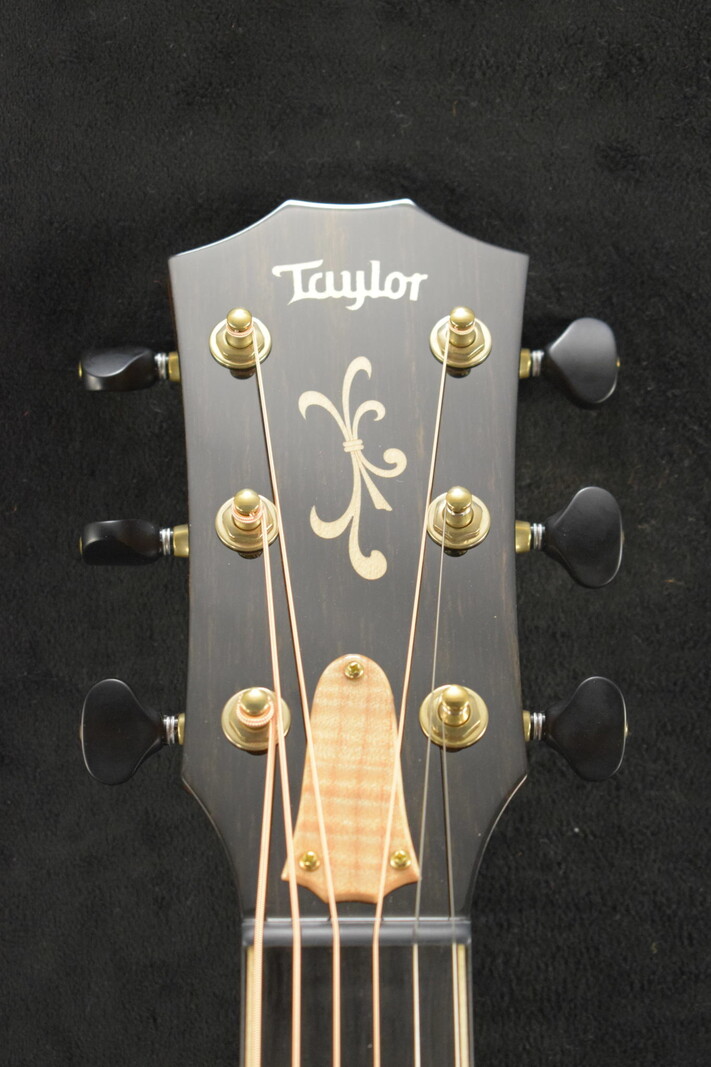 Taylor Taylor Custom C14ce B4011 Grand Auditorium Western Red Cedar/Grafted Walnut