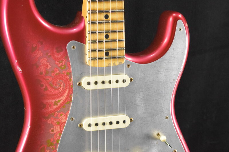 Fender Fender Custom Shop Limited Edition El Diablo Stratocaster Aged Pink Paisley Relic