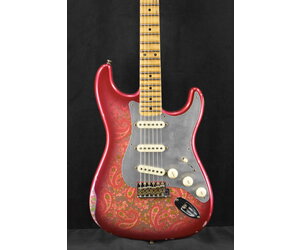 本日00時までCUSTOM STRATOCASTER Limited Edition Tyler Bryant 